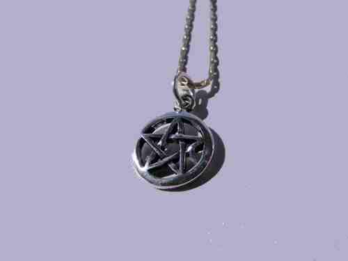 Green Witches Coven Pentagram Pendant