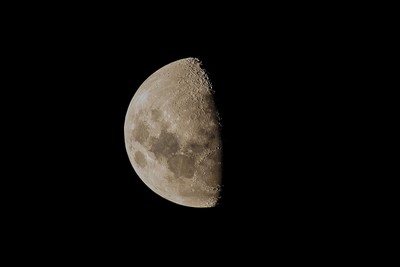 image of waxing moon crescent